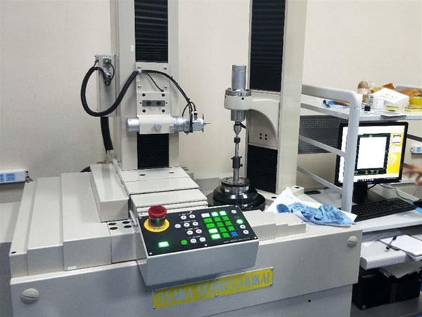 Gear testing center display