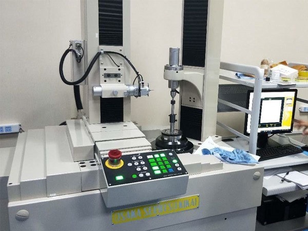 Gear testing center display